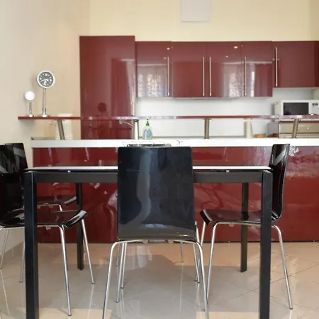Apartament On Rue De France 4