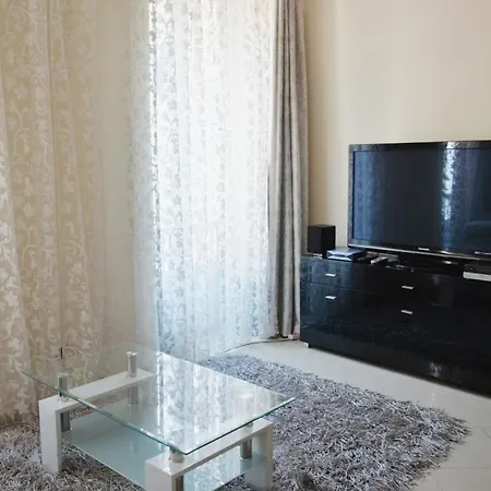 Apartman On Rue De France 4 *